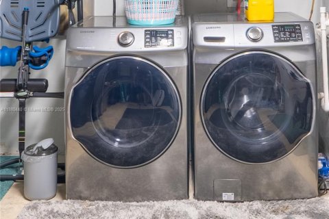 Casa en venta en Dania Beach, Florida, 3 dormitorios, 153.94 m2 № 1981884 - foto 21