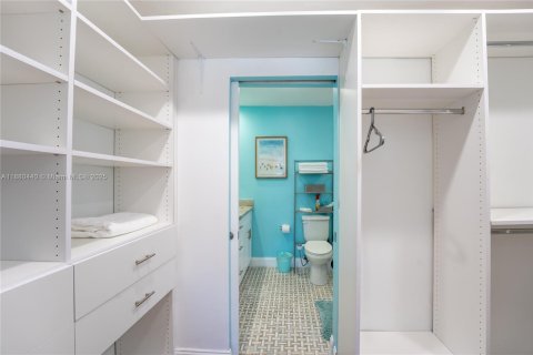 Casa en venta en Dania Beach, Florida, 3 dormitorios, 153.94 m2 № 1981884 - foto 17