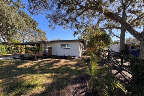 Villa ou maison à vendre à Palm Harbor, Floride: 2 chambres, 78.04 m2 № 2427193 - photo 4