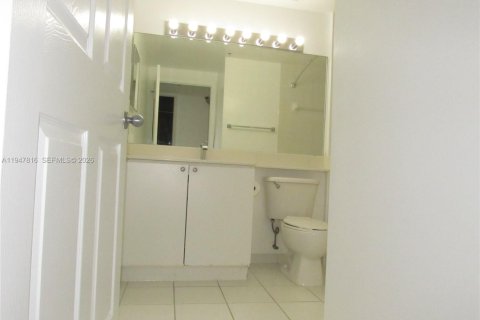 Снять в аренду кондоминиум в Мирамар, Флорида 3 спальни, 105.17м2, № 2003911 - фото 16