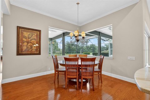 House in Dade City, Florida 3 bedrooms, 328.87 sq.m. № 1901561 - photo 22