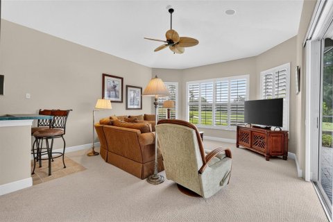 House in Dade City, Florida 3 bedrooms, 328.87 sq.m. № 1901561 - photo 27