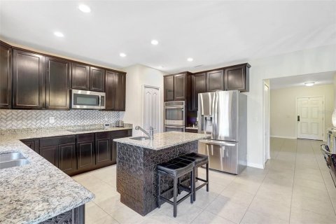 House in Palmetto, Florida 5 bedrooms, 284.28 sq.m. № 1630764 - photo 19