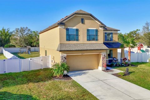 House in Palmetto, Florida 5 bedrooms, 284.28 sq.m. № 1630764 - photo 3