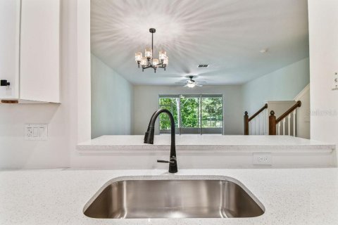 Touwnhouse à vendre à Tarpon Springs, Floride: 3 chambres, 163.42 m2 № 1919785 - photo 12