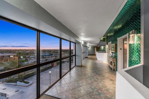 Condo in Ormond Beach, Florida, 4 bedrooms  № 1609252 - photo 6