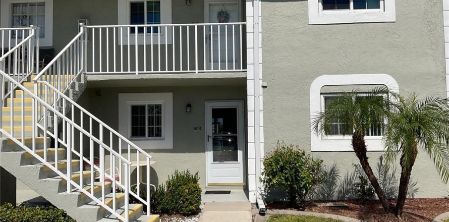Condo à Port Charlotte, Floride, 2 chambres № 1419434