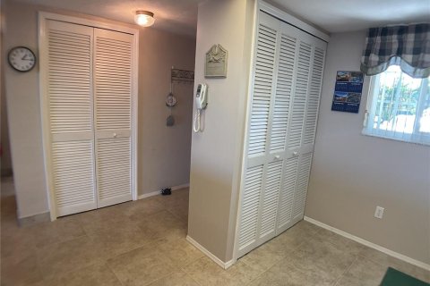 Copropriété à vendre à Port Charlotte, Floride: 2 chambres, 96.99 m2 № 1419434 - photo 12