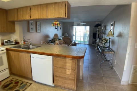 Copropriété à vendre à Port Charlotte, Floride: 2 chambres, 96.99 m2 № 1419434 - photo 10