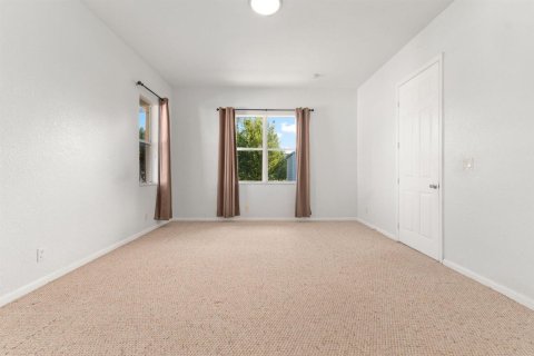 House in Port St. Lucie, Florida 5 bedrooms, 232.07 sq.m. № 2086976 - photo 26