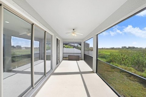 Купить виллу или дом в Ривервью, Флорида 6 комнат, 235.69м2, № 2138814 - фото 26