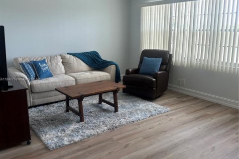 Copropriété à louer à Deerfield Beach, Floride: 1 chambre, 68.56 m2 № 1982169 - photo 4
