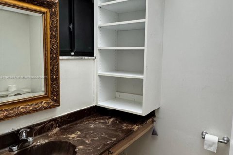 Снять в аренду кондоминиум в Майами, Флорида 1 спальня, 65.5м2, № 1969855 - фото 4