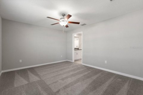 Villa ou maison à louer à Sun City Center, Floride: 3 chambres, 117.99 m2 № 2239177 - photo 9
