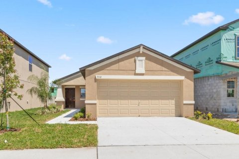 Villa ou maison à louer à Sun City Center, Floride: 3 chambres, 117.99 m2 № 2239177 - photo 2