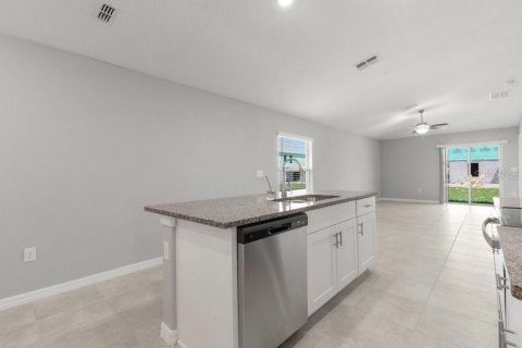 Villa ou maison à louer à Sun City Center, Floride: 3 chambres, 117.99 m2 № 2239177 - photo 6
