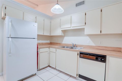 Condominio en alquiler en Winter Garden, Florida, 2 dormitorios, 86.4 m2 № 2285582 - foto 6