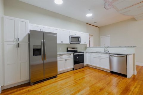 Apartamento en alquiler en DeLand, Florida, 3 dormitorios, 112.88 m2 № 1879154 - foto 2