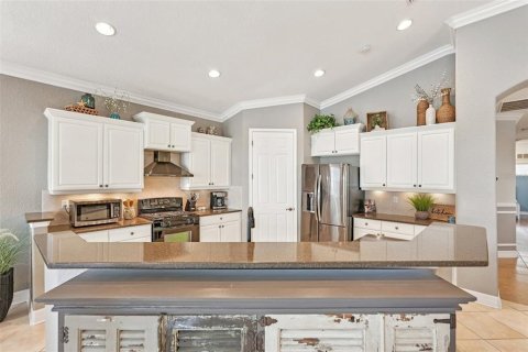 Condo in Sun City Center, Florida, 3 bedrooms № 2122595 - photo 11