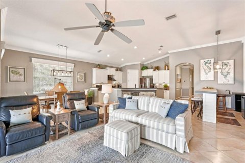 Condo in Sun City Center, Florida, 3 bedrooms № 2122595 - photo 7