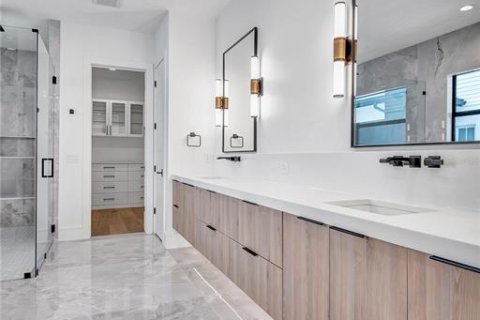 Купить виллу или дом в Тампа, Флорида 10 комнат, 464.88м2, № 1556545 - фото 13