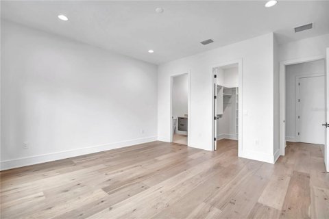 Купить виллу или дом в Тампа, Флорида 10 комнат, 464.88м2, № 1556545 - фото 18