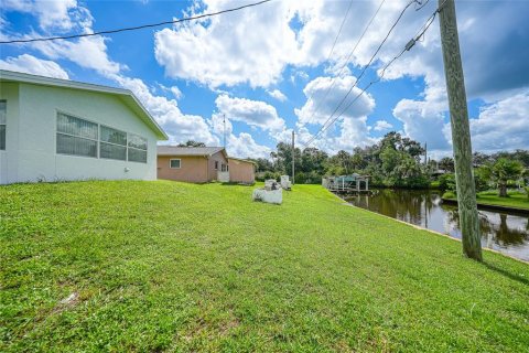 Casa en venta en Punta Gorda, Florida, 2 dormitorios, 110 m2 № 1855840 - foto 23