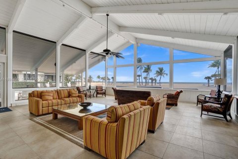 Купить кондоминиум в Форт-Лодердейл, Флорида 2 спальни, 117.43м2, № 2060833 - фото 30