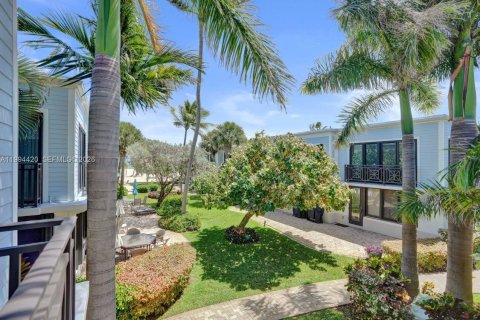 Купить кондоминиум в Форт-Лодердейл, Флорида 2 спальни, 117.43м2, № 2060833 - фото 4