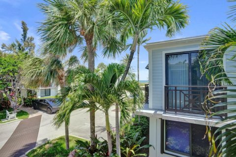 Купить кондоминиум в Форт-Лодердейл, Флорида 2 спальни, 117.43м2, № 2060833 - фото 6