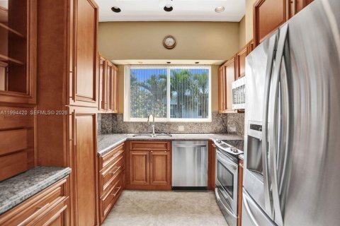 Купить кондоминиум в Форт-Лодердейл, Флорида 2 спальни, 117.43м2, № 2060833 - фото 15