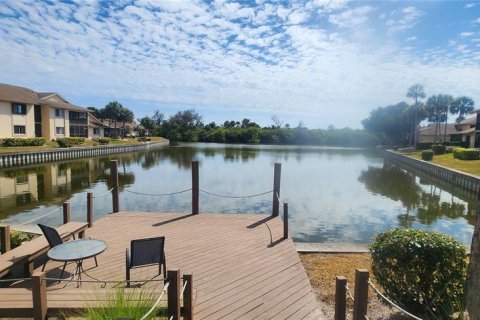 Condo in Venice, Florida, 2 bedrooms  № 2110849 - photo 18