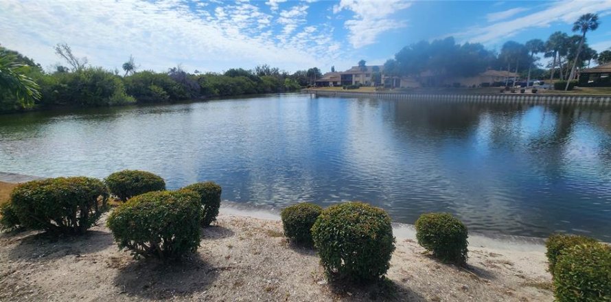 Condo in Venice, Florida, 2 bedrooms  № 2110849