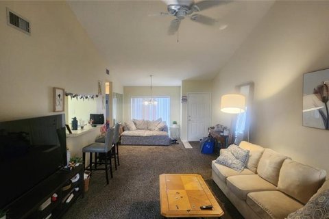 Condo in Venice, Florida, 2 bedrooms  № 2110849 - photo 3