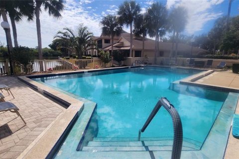 Condo in Venice, Florida, 2 bedrooms  № 2110849 - photo 15