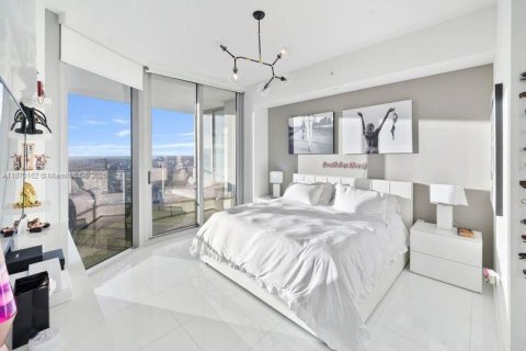 Condo in Miami, Florida, 1 bedroom  № 1895319 - photo 10