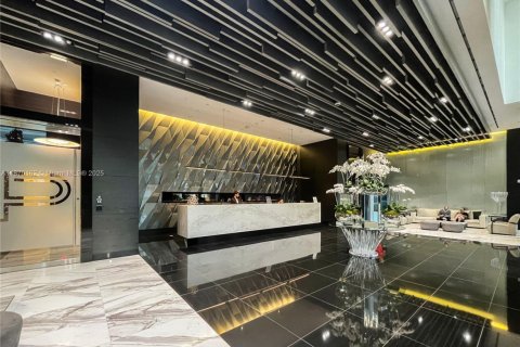 Condo in Miami, Florida, 1 bedroom  № 1895319 - photo 19