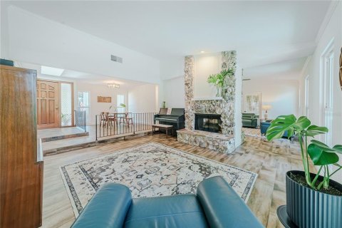 Villa ou maison à vendre à New Smyrna Beach, Floride: 4 chambres, 242.2 m2 № 2142842 - photo 14
