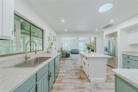 Villa ou maison à vendre à New Smyrna Beach, Floride: 4 chambres, 242.2 m2 № 2142842 - photo 24