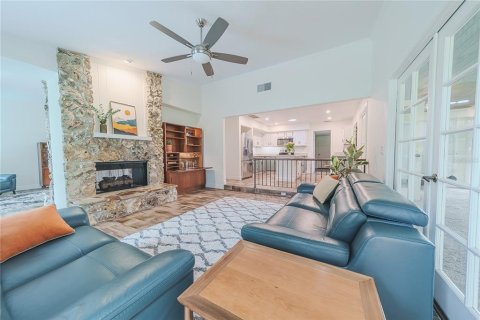 Villa ou maison à vendre à New Smyrna Beach, Floride: 4 chambres, 242.2 m2 № 2142842 - photo 17