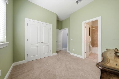 House in Clermont, Florida 4 bedrooms, 204.85 sq.m. № 2110210 - photo 27