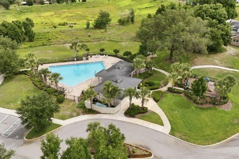 House in Clermont, Florida 4 bedrooms, 204.85 sq.m. № 2110210 - photo 2