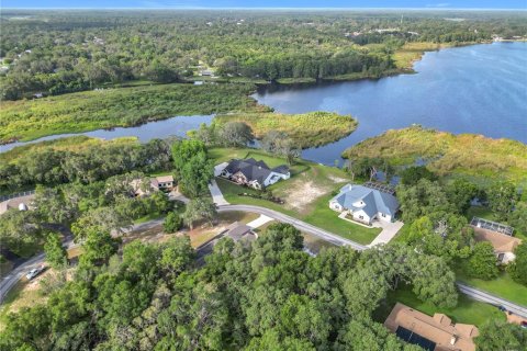 House in Inverness, Florida 5 bedrooms, 224.27 sq.m. № 1782442 - photo 26