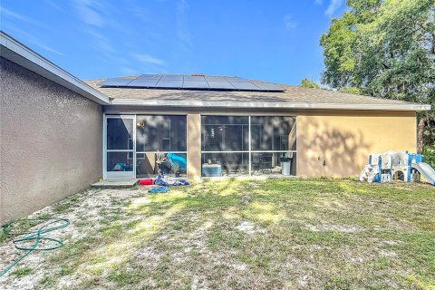 House in Inverness, Florida 5 bedrooms, 224.27 sq.m. № 1782442 - photo 18