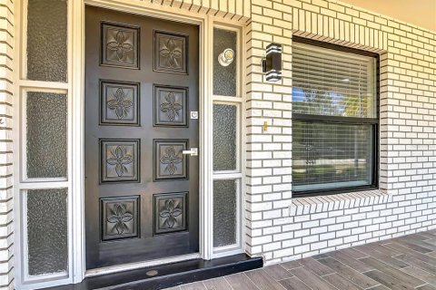 Casa en venta en Deltona, Florida, 3 dormitorios, 148.64 m2 № 2228246 - foto 5