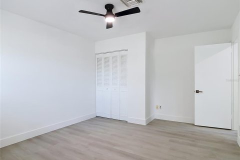 Casa en venta en Deltona, Florida, 3 dormitorios, 148.64 m2 № 2228246 - foto 27