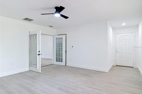 Casa en venta en Deltona, Florida, 3 dormitorios, 148.64 m2 № 2228246 - foto 23