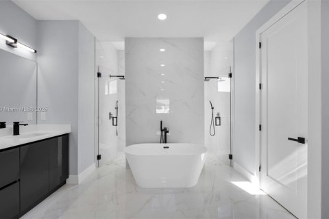 Купить виллу или дом в Кейп-Корал, Флорида 4 спальни, № 1975419 - фото 27