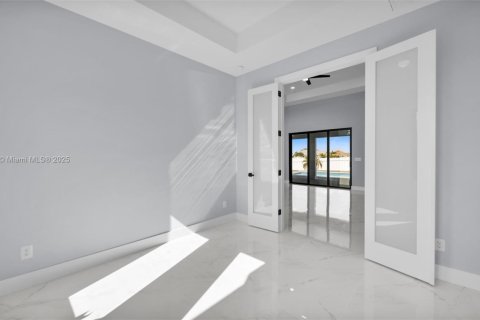 Купить виллу или дом в Кейп-Корал, Флорида 4 спальни, № 1975419 - фото 21