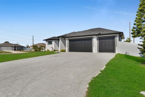 Купить виллу или дом в Кейп-Корал, Флорида 4 спальни, № 1975419 - фото 5